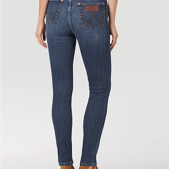 WOMEN'S WRANGLER RETRO® HIGH RISE SKINNY JEAN - Picture 3 of 8
